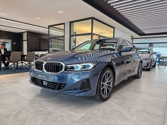 BMW 320i 2.0 16V TURBO FLEX SPORT GP AUTOMÁTICO BMW 320i 2.0 16V TURBO FLEX SPORT GP AUTOMÁTICO